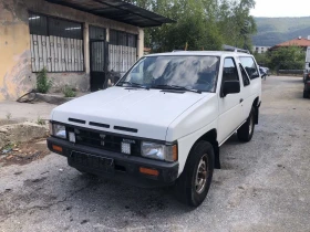 Nissan Terrano 2.4i, снимка 1