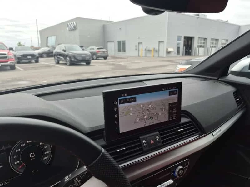 Audi SQ5 * TECHNIK * CARFAX * , снимка 9 - Автомобили и джипове - 55566228