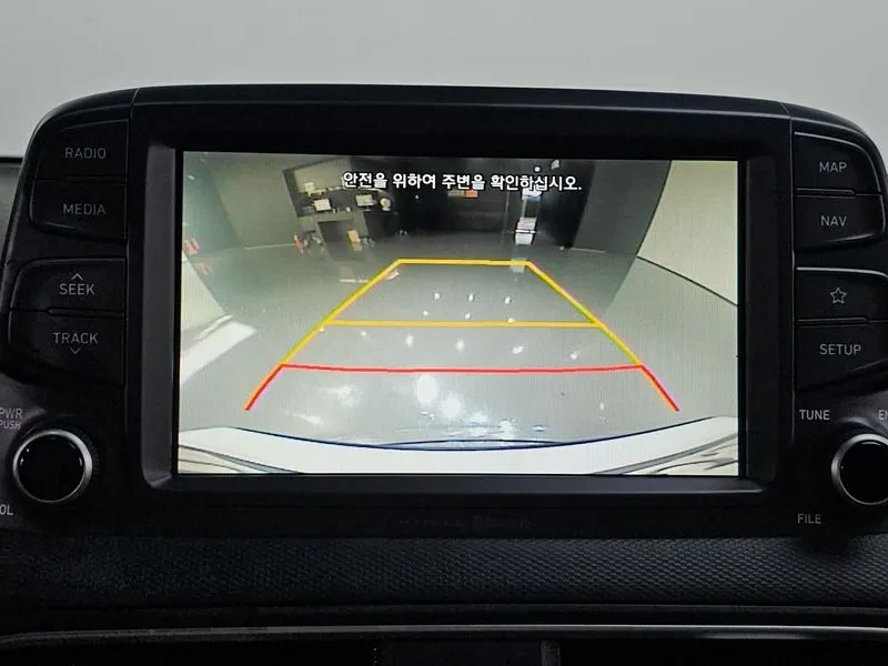 Hyundai Kona Diesel 1.6 2Wd Premium, снимка 14 - Автомобили и джипове - 55616217
