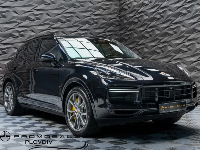 Porsche Cayenne TURBO* BOSE* 3XTV* 