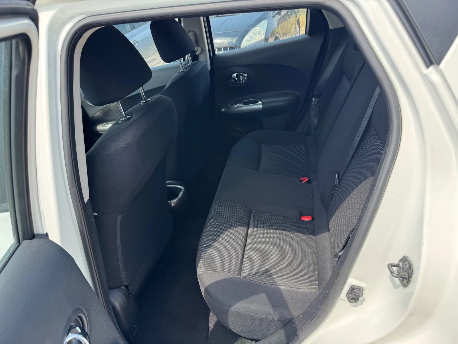 Nissan Juke 1.6i-NAVI-KAMERA - изображение 10
