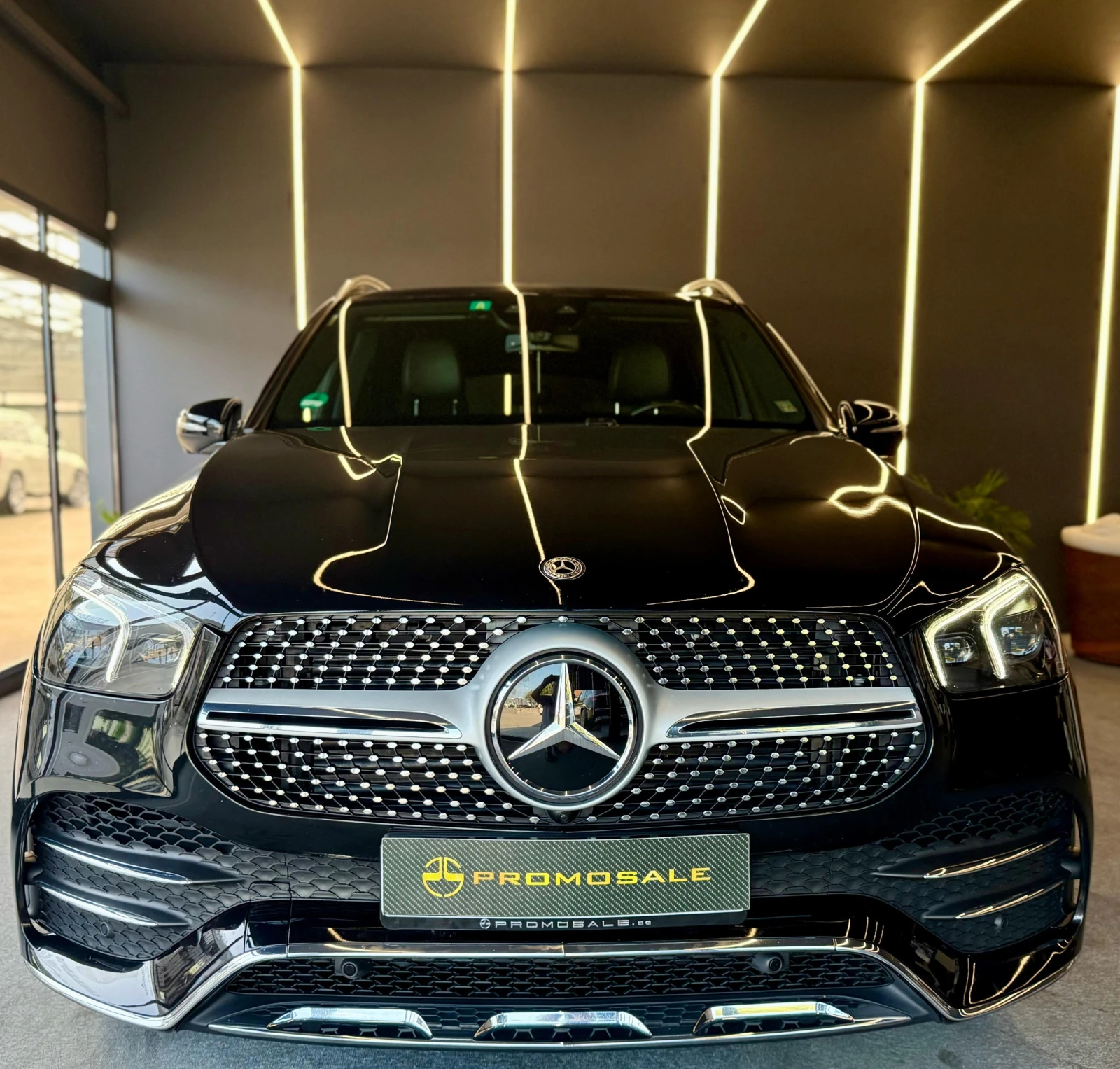 Mercedes-Benz GLE 400 d 4Matic* AMG* Лизинг* 7 местен - изображение 2