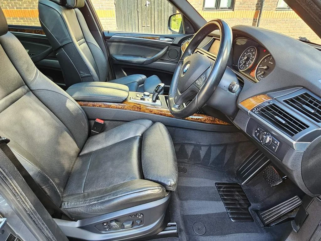 BMW X5 M Sport V8 4.8l - изображение 10