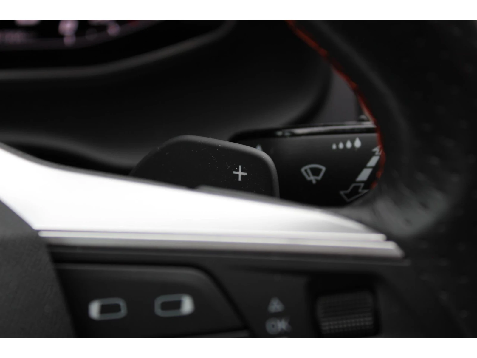 Seat Ateca 2.0 TDI FR - изображение 8
