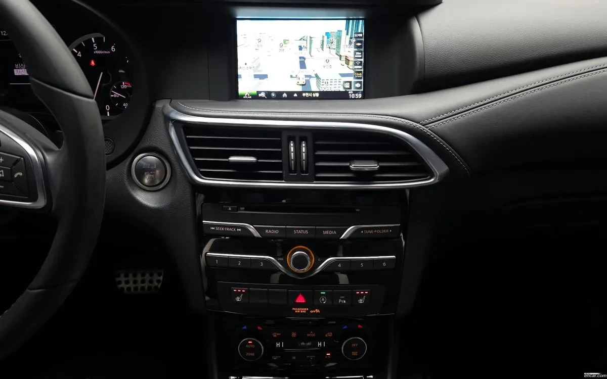 Infiniti Q30 2.0t Sports Essential | Mobile.bg � ����������� 12