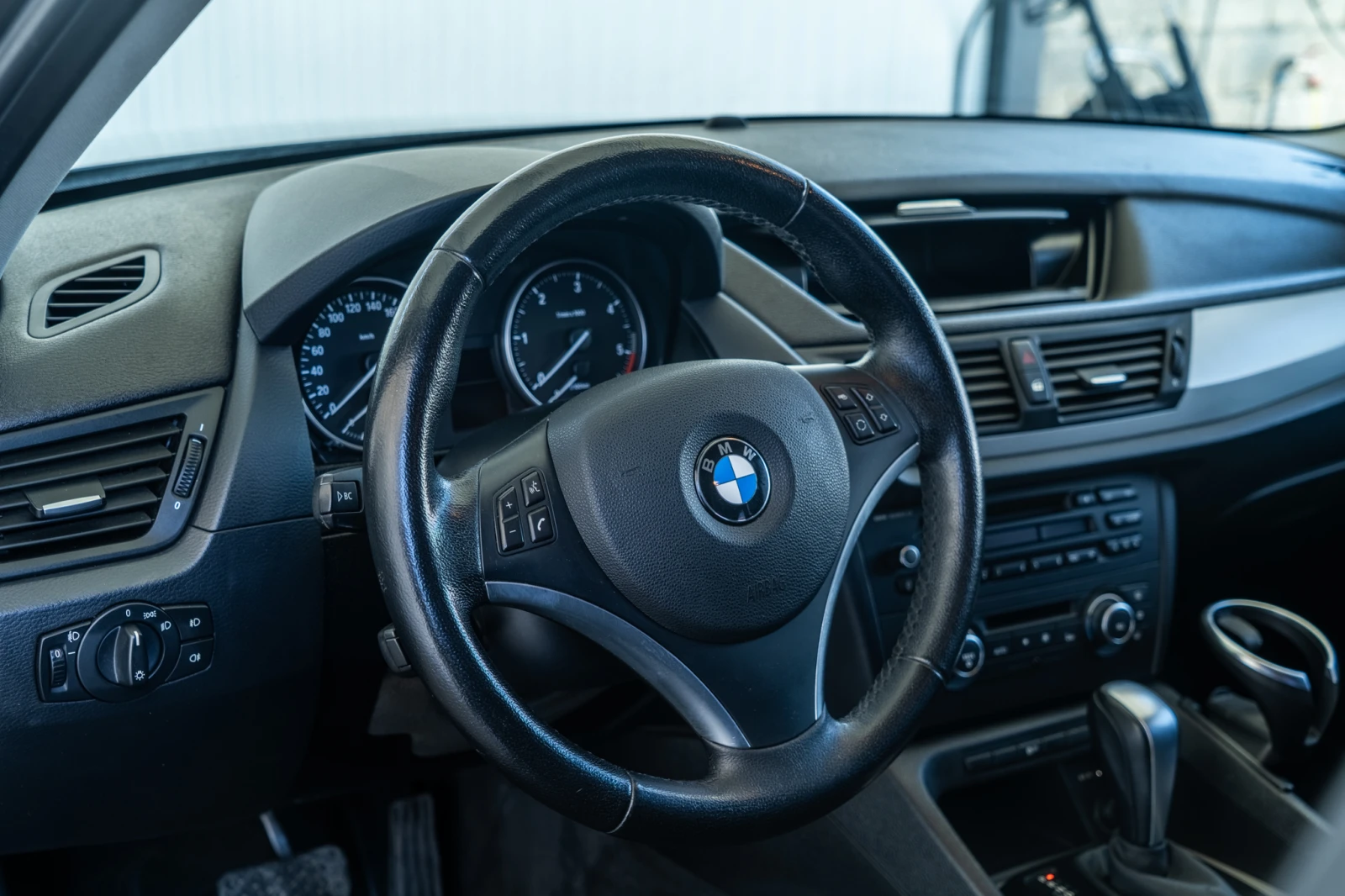 BMW X1 18D = SDRIVE = TOP = ГАРАНЦИЯ = ЛИЗИНГ, снимка 8 - Автомобили и джипове - 55238625