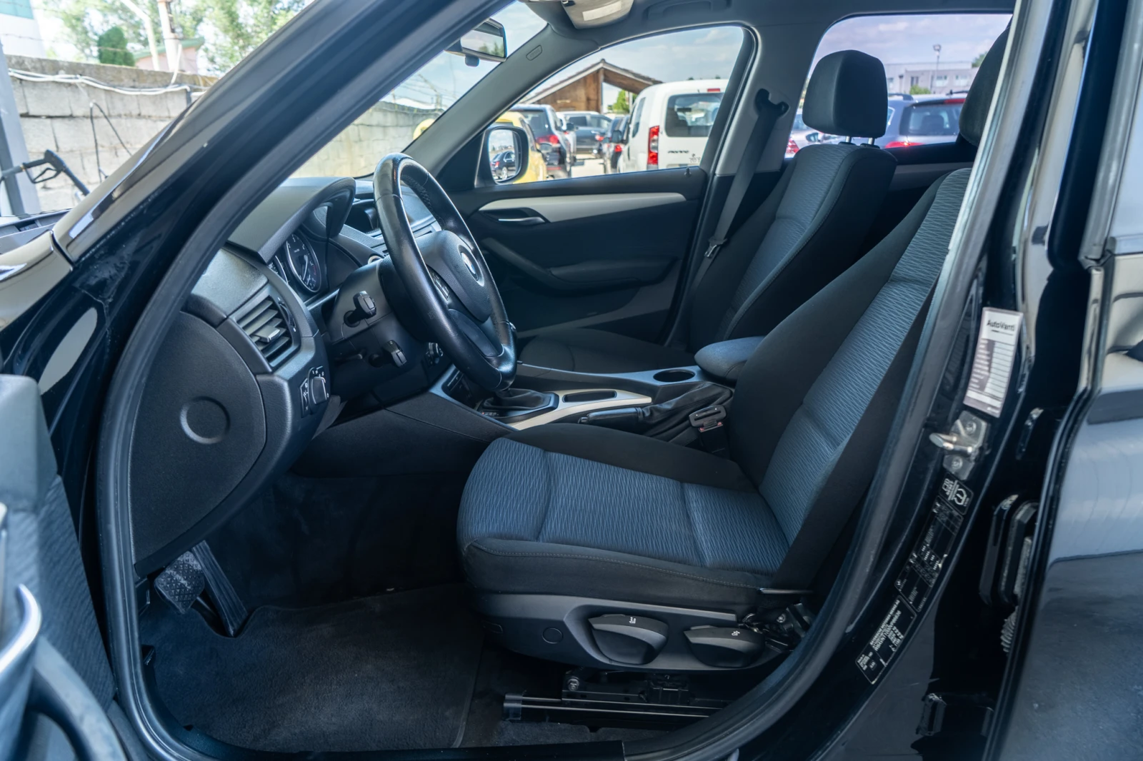 BMW X1 18D = SDRIVE = TOP = ГАРАНЦИЯ = ЛИЗИНГ, снимка 7 - Автомобили и джипове - 55238625