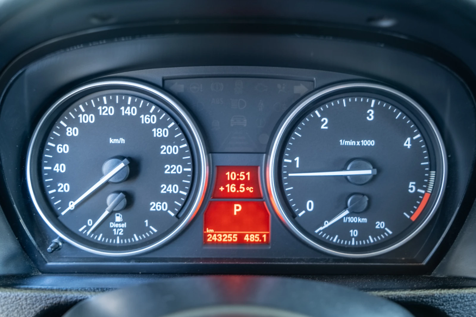 BMW X1 18D = SDRIVE = TOP = ГАРАНЦИЯ = ЛИЗИНГ, снимка 13 - Автомобили и джипове - 55238625