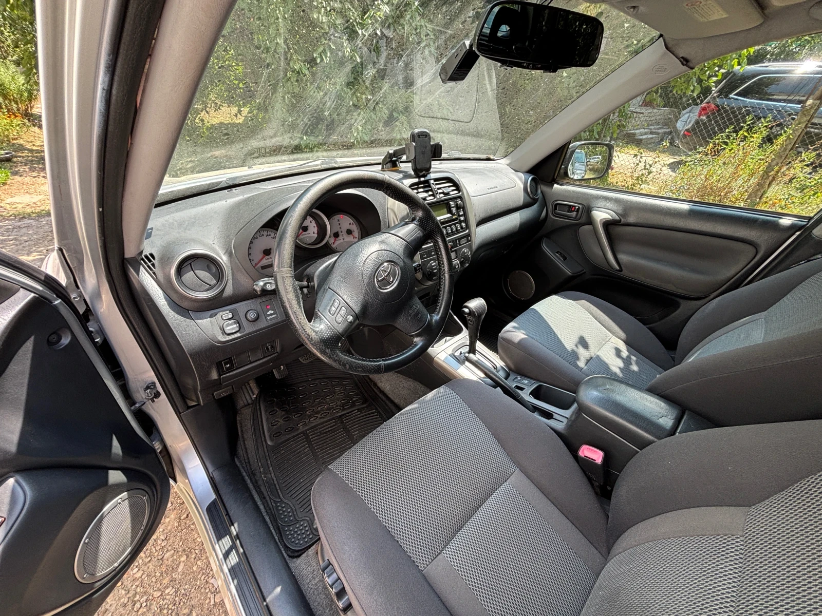 Toyota Rav4, снимка 5 - Автомобили и джипове - 55595521
