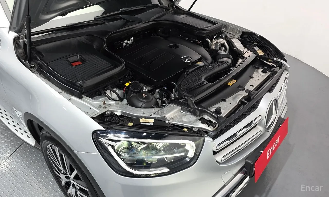 Mercedes-Benz GLC 300 4MATIC* ХЕДЪП* КАМЕРА* ДИГИТАЛНО* ТАБЛО* , снимка 15 - Автомобили и джипове - 55929731