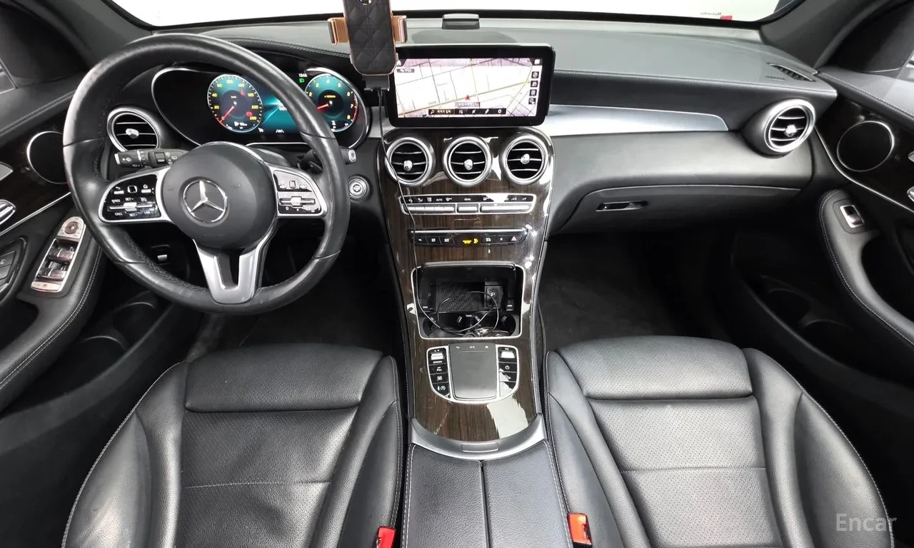 Mercedes-Benz GLC 300 4MATIC* ХЕДЪП* КАМЕРА* ДИГИТАЛНО* ТАБЛО* , снимка 6 - Автомобили и джипове - 55929731