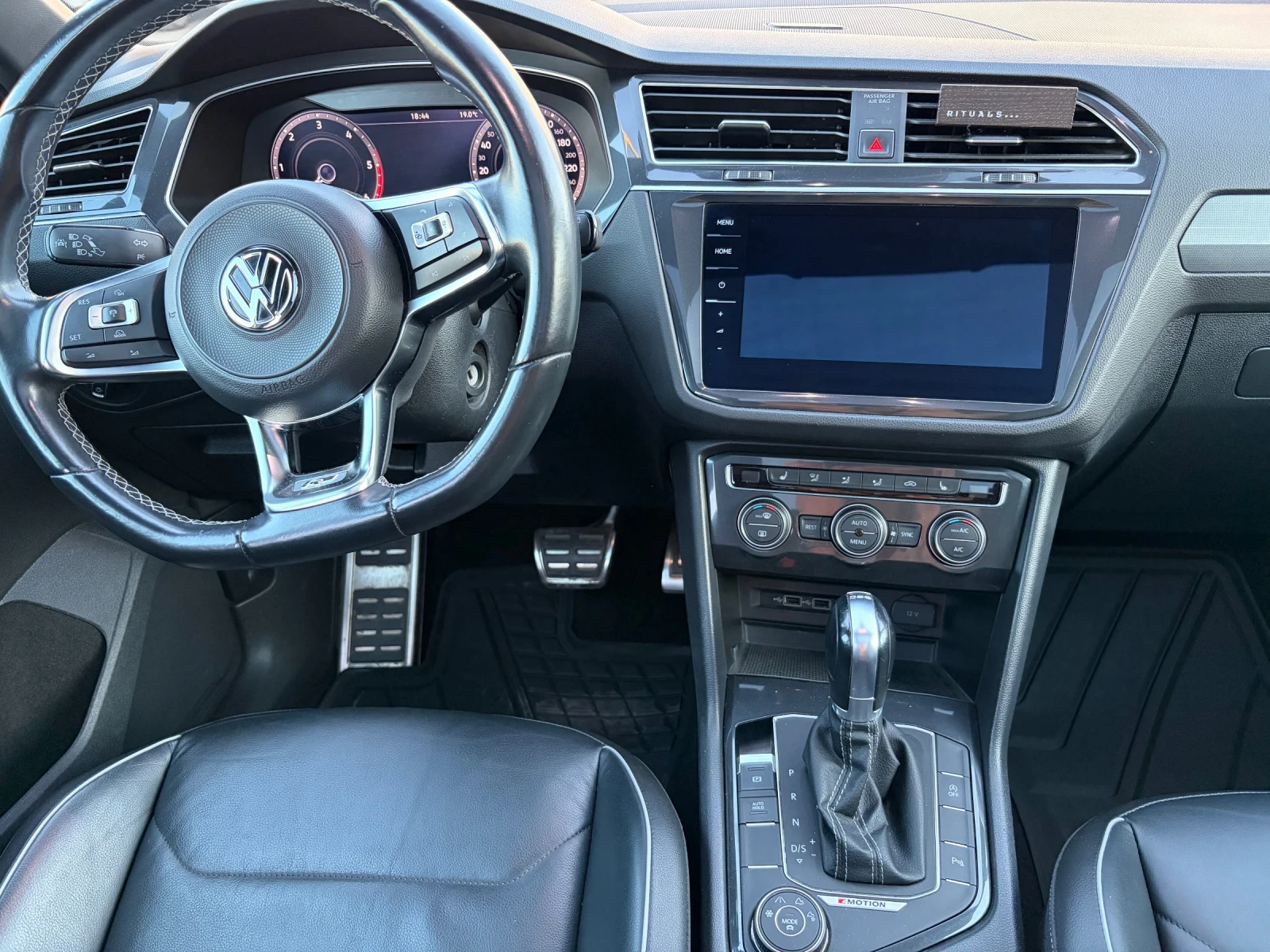 VW Tiguan R-Line, снимка 5 - Автомобили и джипове - 56227538