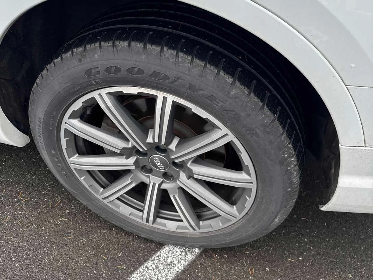 Audi Q7 Technik | CARFAX | АВТОКРЕДИТ БЕЗ ПЪРВОНАЧАЛНА , снимка 6 - Автомобили и джипове - 56321919