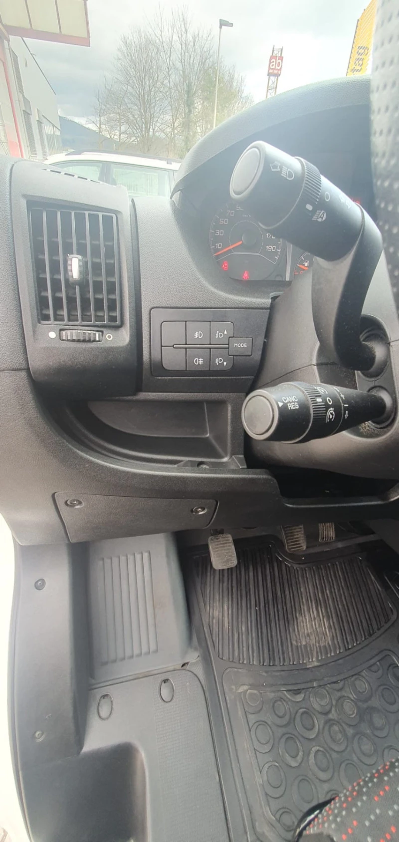 Peugeot Boxer 2.0HDi, снимка 13 - Бусове и автобуси - 45892253