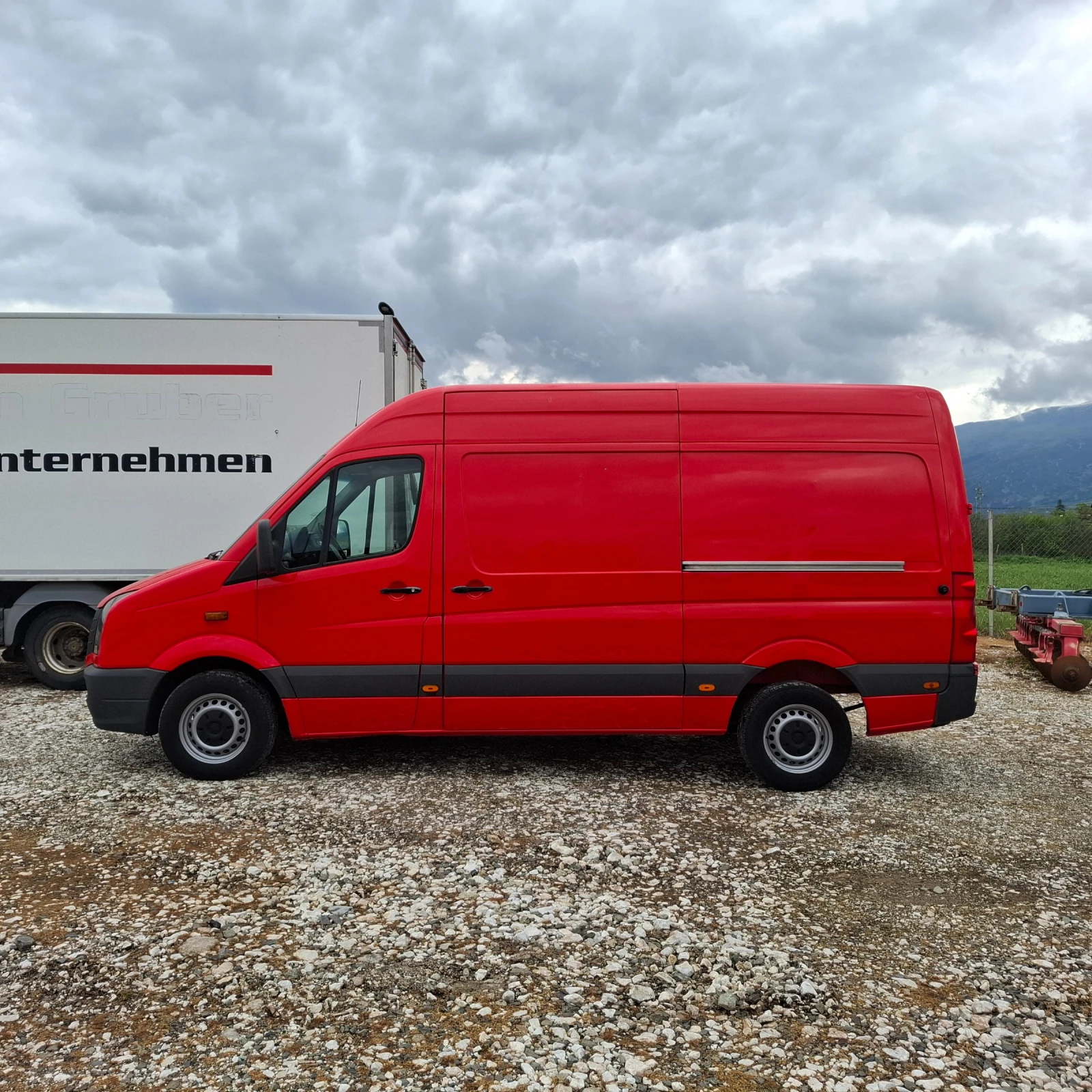 VW Crafter 2, 5 TDIДВЕ СТРАНИЧНИ ВРАТИ , снимка 8 - Бусове и автобуси - 54380824