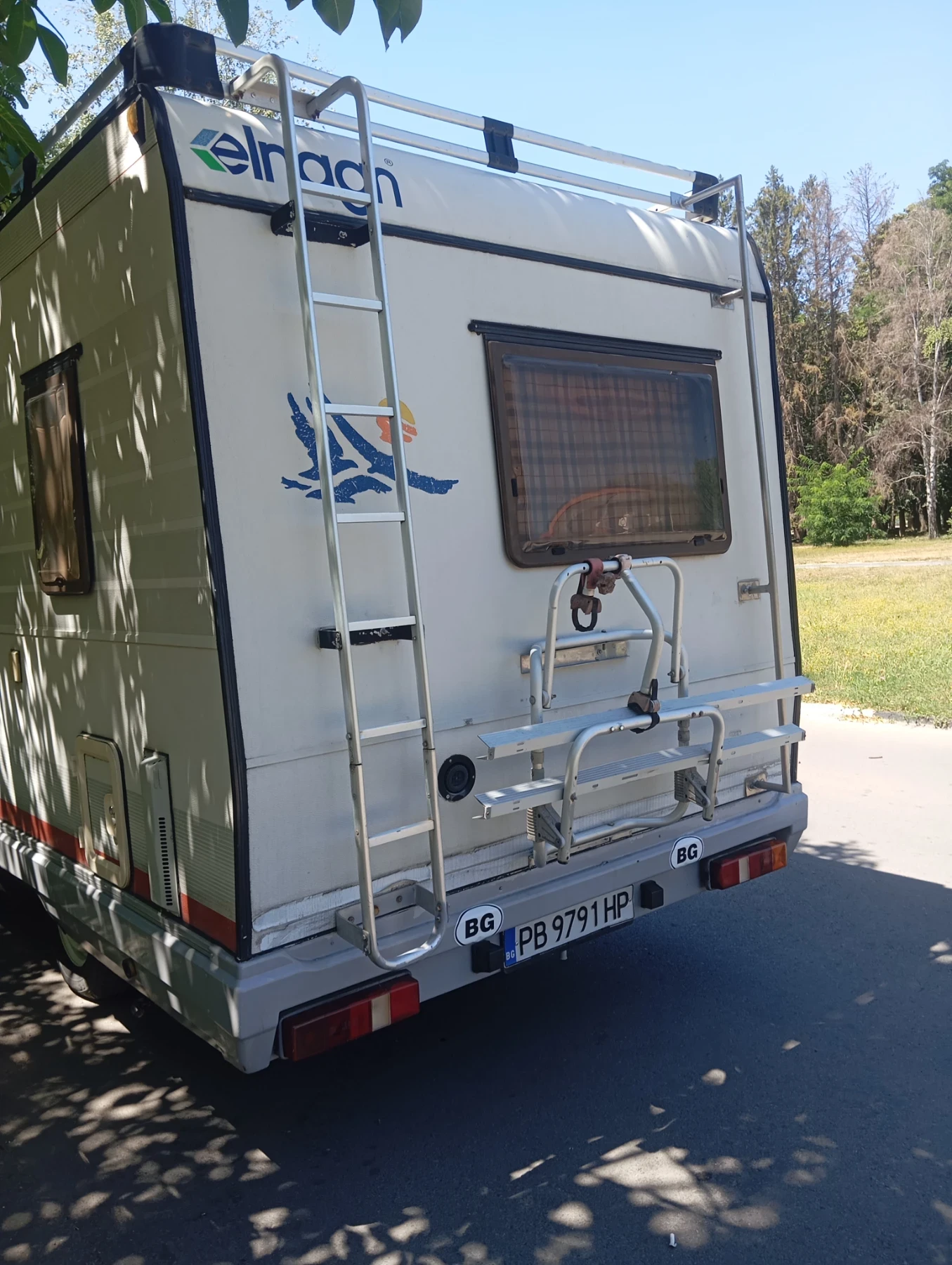 Кемпер Elnagh Ford Transit, снимка 3 - Каравани и кемпери - 56648979