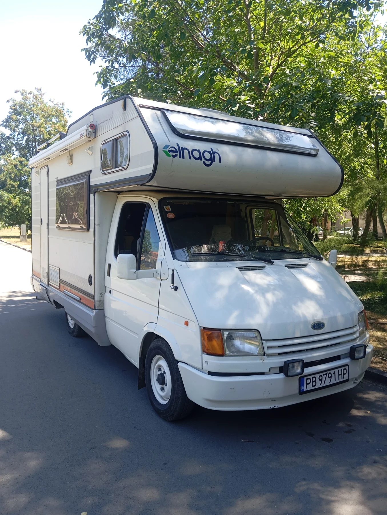Кемпер Elnagh Ford Transit, снимка 4 - Каравани и кемпери - 56648979
