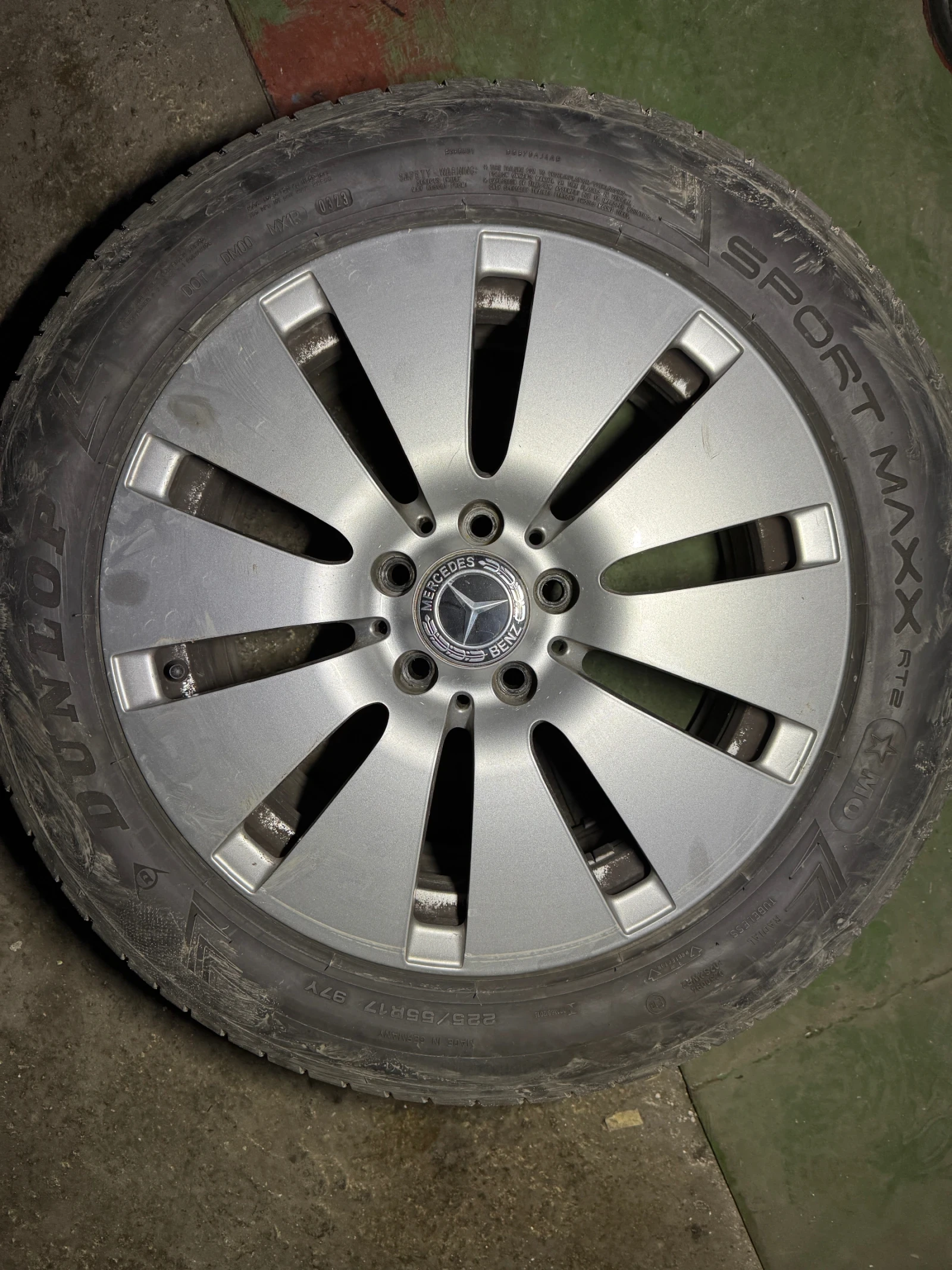    225/55R17  Mercedes-Benz E 220 | Mobile.bg   1