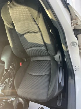 Mazda 3 1.5d 116h.km Full, снимка 11