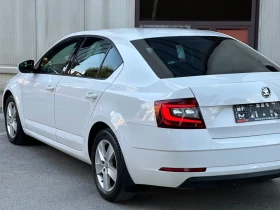 Skoda Octavia FACELIFT/2.0TDi/DSG6/FULL/MAX/НОВ МАХОВИК/ПОРЪЧКОВ, снимка 8