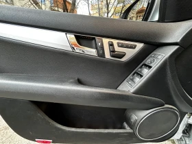 Mercedes-Benz C 320 4Matic, снимка 13