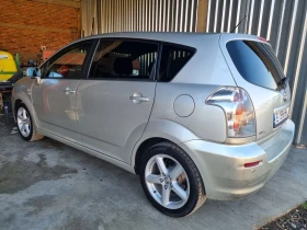Toyota Corolla verso 2.2 / Лизинг/ Бартер - 5600 лв. - 41160136 11