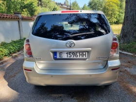     Toyota Corolla verso 2.2 / / 
