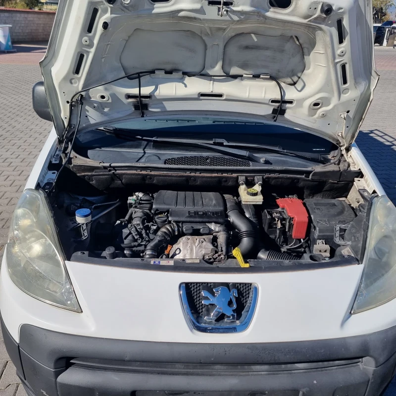 Peugeot Partner 1.6HDI , снимка 13 - Автомобили и джипове - 47678025