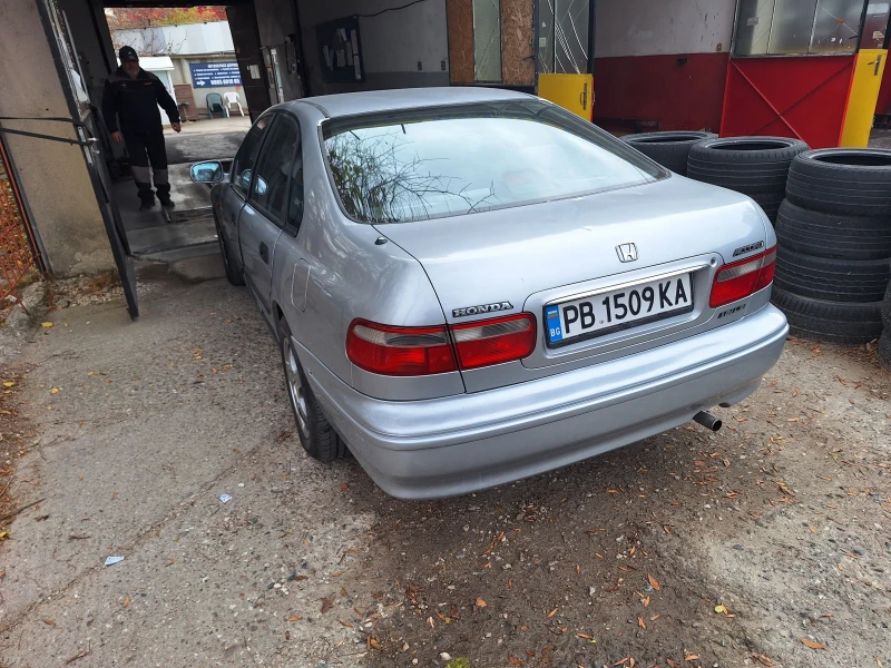 Honda Accord 1, 8ils, снимка 2 - Автомобили и джипове - 48464787