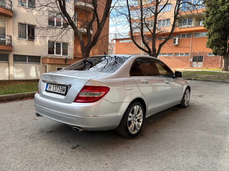 Mercedes-Benz C 320 4Matic, снимка 6 - Автомобили и джипове - 48601604