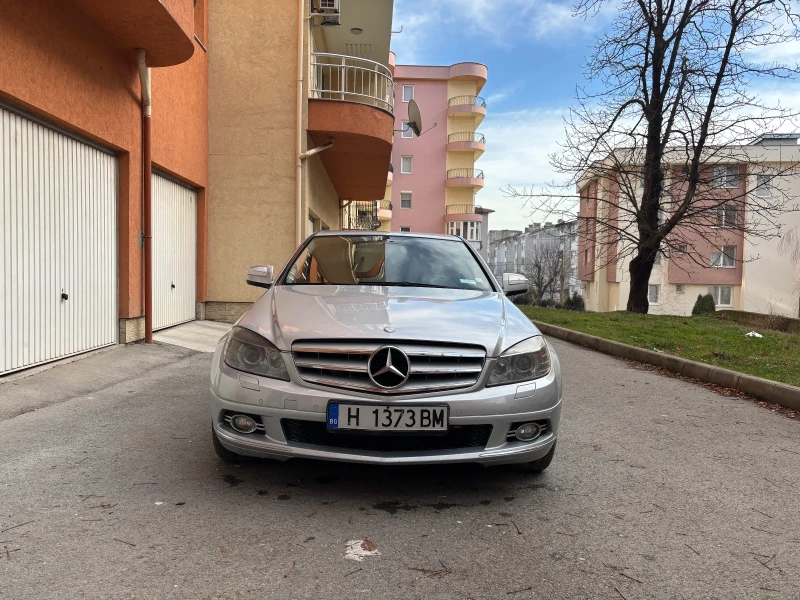 Mercedes-Benz C 320 4Matic, снимка 2 - Автомобили и джипове - 48601604