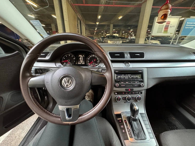 VW Passat, снимка 8 - Автомобили и джипове - 49292529