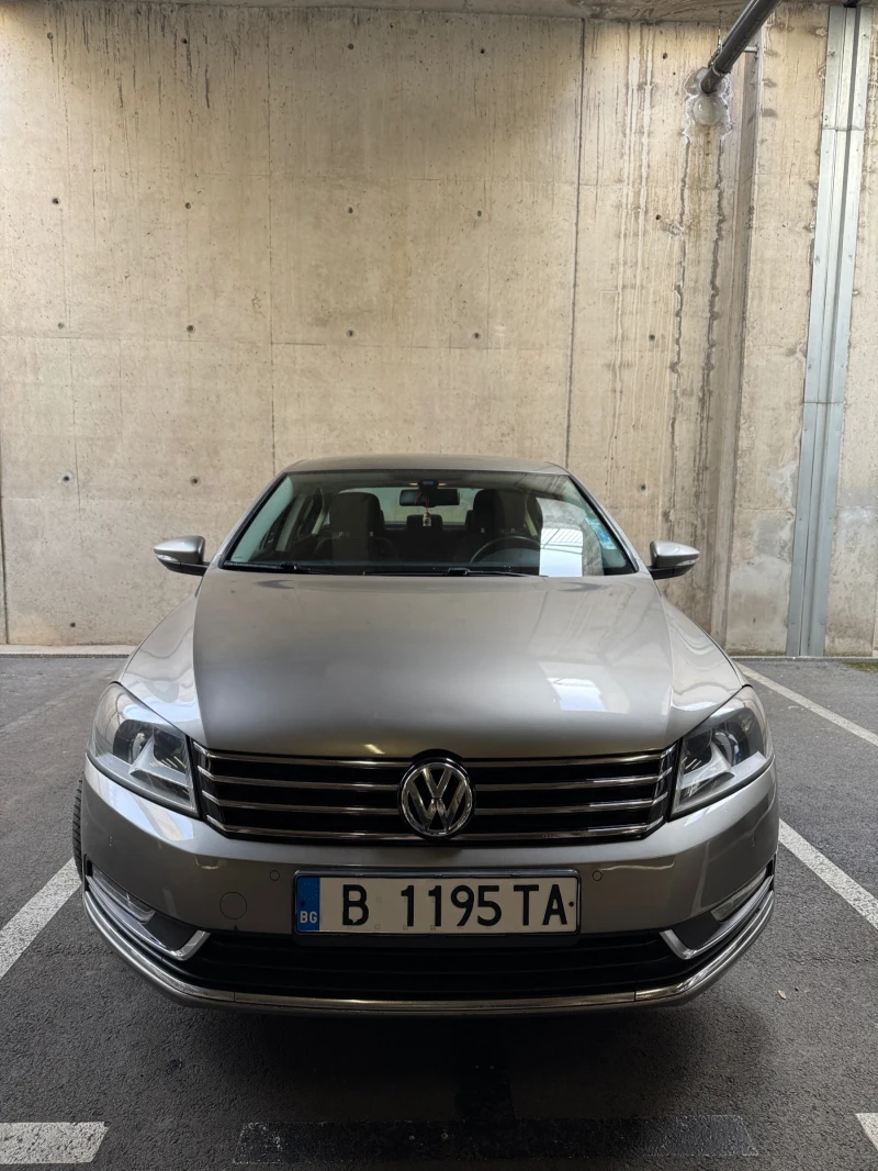 VW Passat, снимка 1 - Автомобили и джипове - 49292529