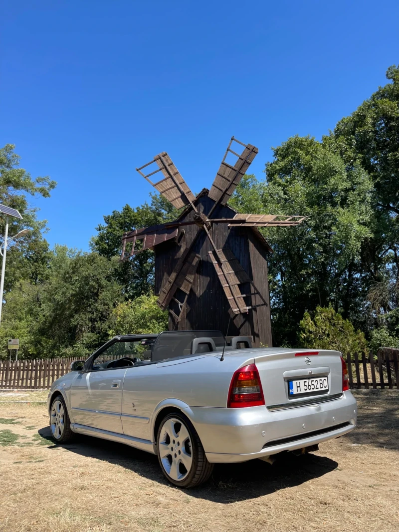 Opel Astra, снимка 3 - Автомобили и джипове - 51311575