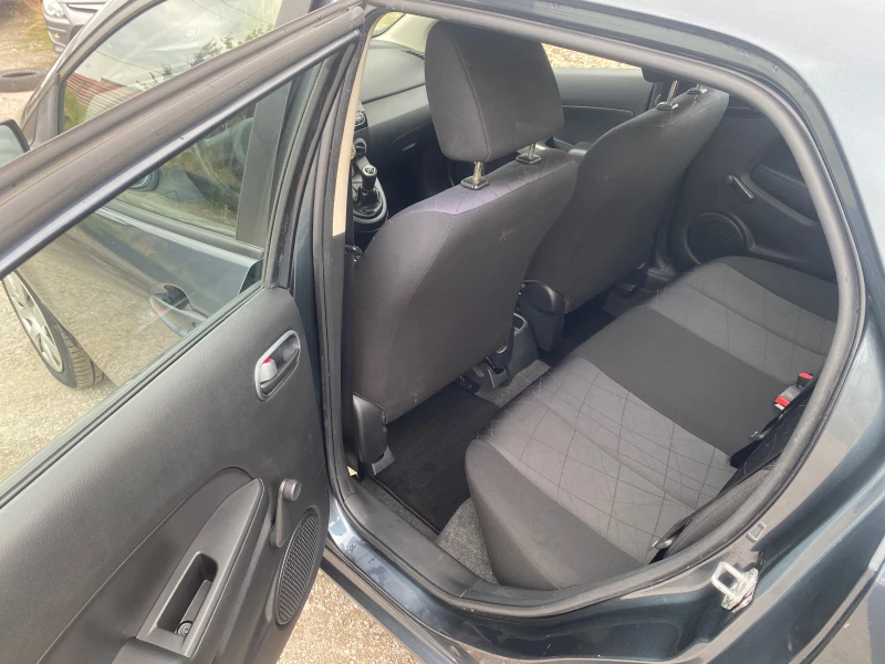 Mazda 2 1.4i BIFUEL, снимка 8 - Автомобили и джипове - 51946020