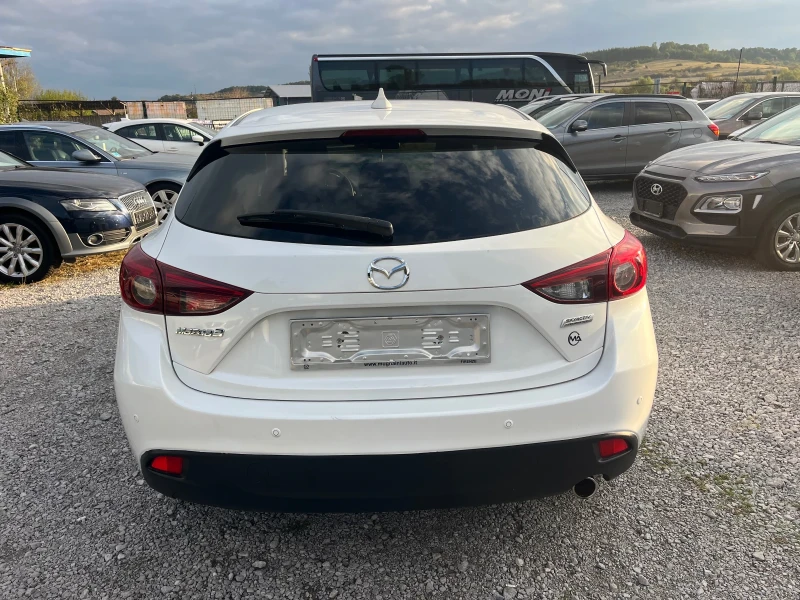 Mazda 3 1.5d 116h.km Full, снимка 5 - Автомобили и джипове - 52012390