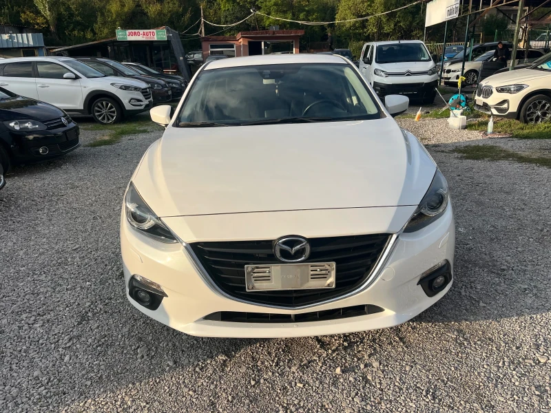 Mazda 3 1.5d 116h.km Full, снимка 3 - Автомобили и джипове - 52012390