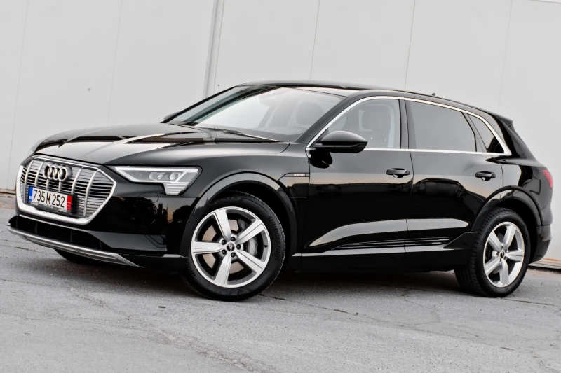 Audi E-Tron 55 с Пълна Гаранция, снимка 3 - Автомобили и джипове - 52565734