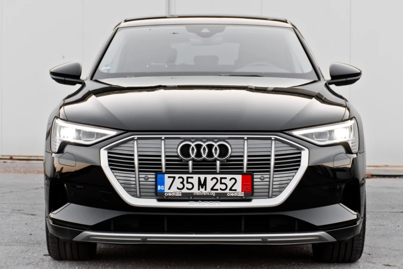 Audi E-Tron 55 с Пълна Гаранция, снимка 4 - Автомобили и джипове - 52565734