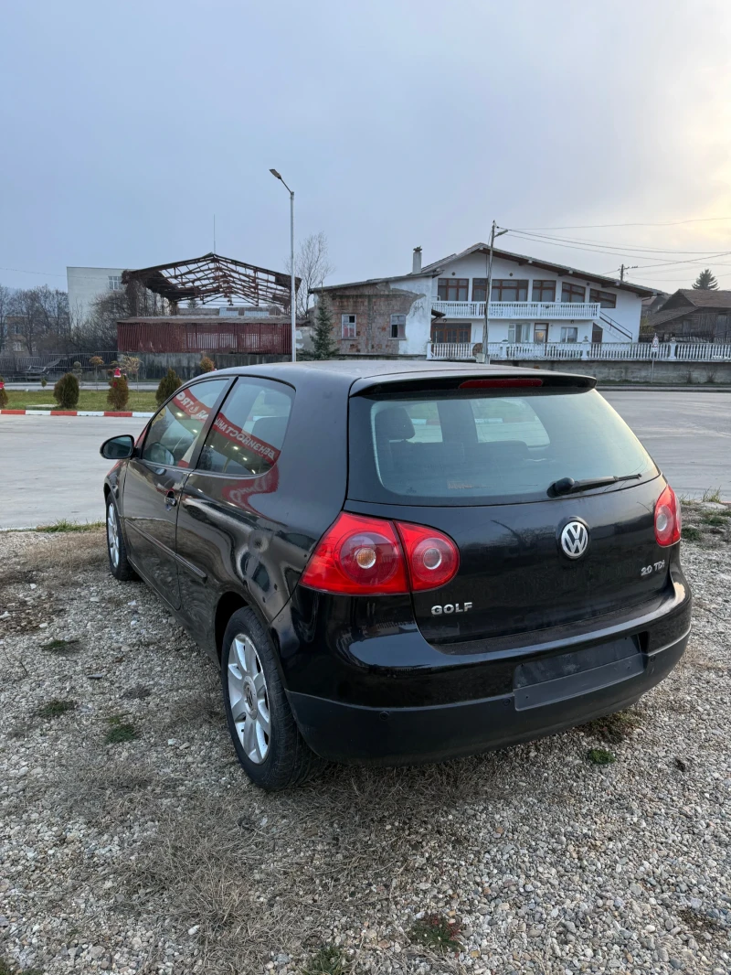 VW Golf 2.0TDI обслужен нов внос, снимка 4 - Автомобили и джипове - 53100532
