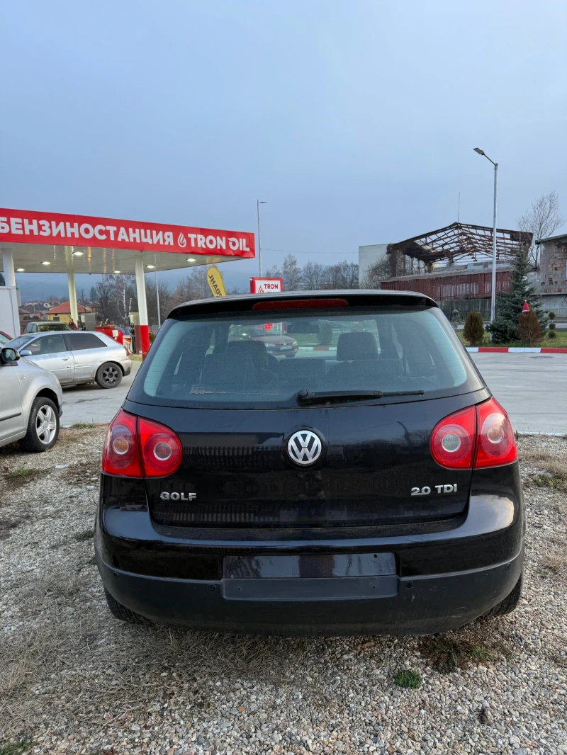 VW Golf 2.0TDI обслужен нов внос, снимка 5 - Автомобили и джипове - 53100532