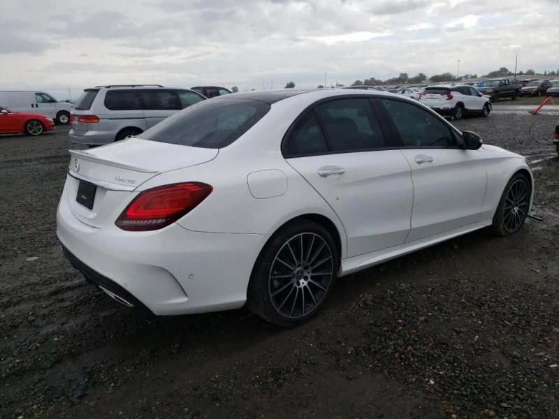 Mercedes-Benz C 300 2l 4Matic, снимка 3 - Автомобили и джипове - 53281341