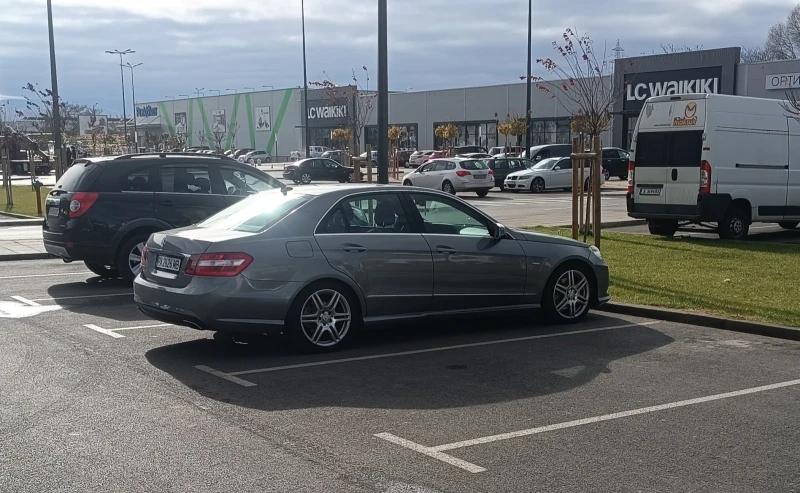 Mercedes-Benz E 220 E220 , снимка 16 - Автомобили и джипове - 53398753