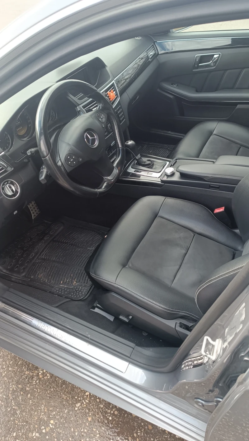 Mercedes-Benz E 220 E220 , снимка 6 - Автомобили и джипове - 53398753