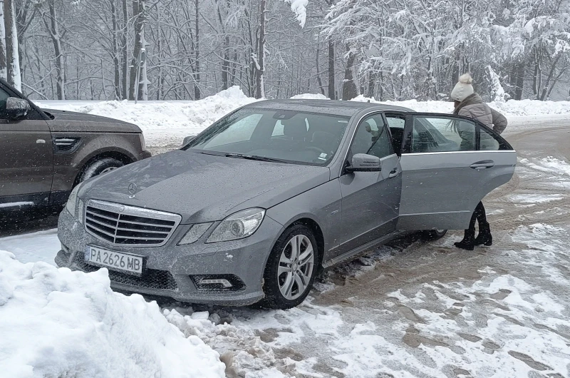 Mercedes-Benz E 220 E220 , снимка 15 - Автомобили и джипове - 53398753
