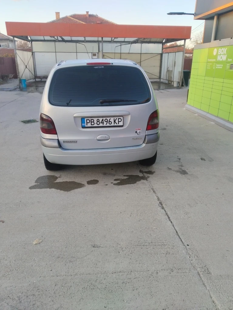 Renault Scenic 1.9 dci 102hp, снимка 3 - Автомобили и джипове - 48465532