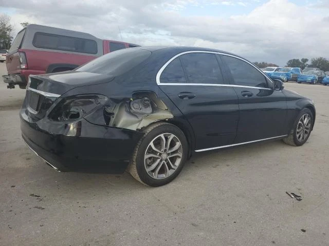 Mercedes-Benz C 300 Harman/Kardon* Обдухване* Камера, снимка 5 - Автомобили и джипове - 48616583