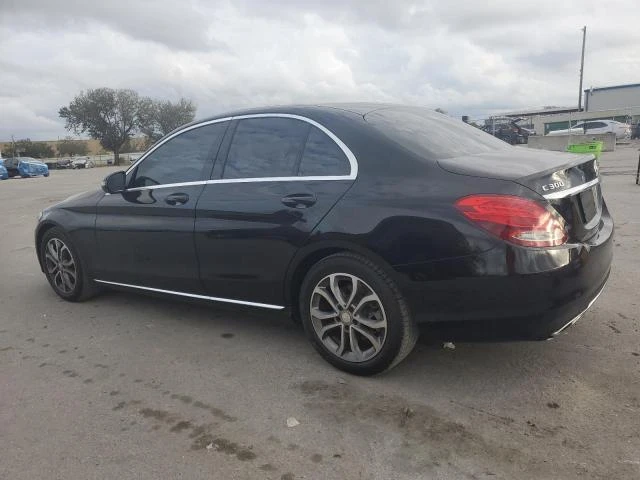 Mercedes-Benz C 300 Harman/Kardon* Обдухване* Камера, снимка 4 - Автомобили и джипове - 48616583