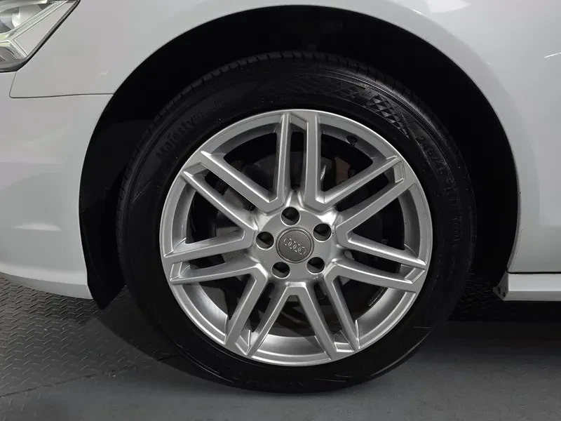 Audi A6 2.0 TDI, снимка 5 - Автомобили и джипове - 55057917