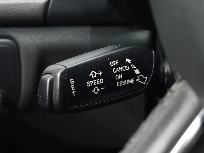 Audi A6 2.0 TDI, снимка 17 - Автомобили и джипове - 55057917